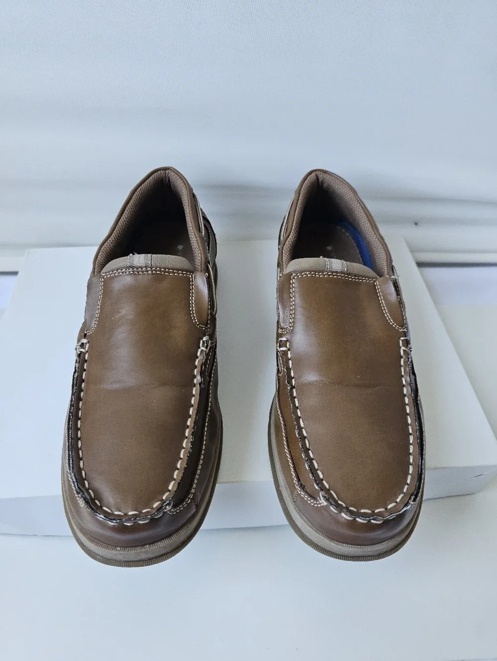 Stone Canyon Men's Brown Slip-On Boat Shoes / Loafers - Size 8.5M